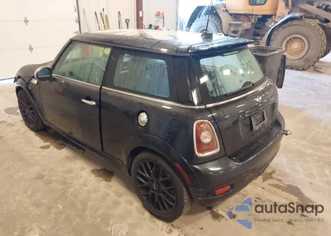 2009 Mini John Cooper Works from USA, damaged, VIN WMWMF93529TF96428